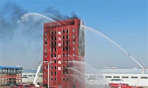 18歲消防員救下18歲輕生少年 中國(guó)高層、超高層建筑火災(zāi)消防救援裝備發(fā)展現(xiàn)狀