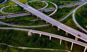 春節(jié)假期小客車(chē)高速公路免費(fèi)通行 高速公路智能化建設(shè)目標(biāo)分析