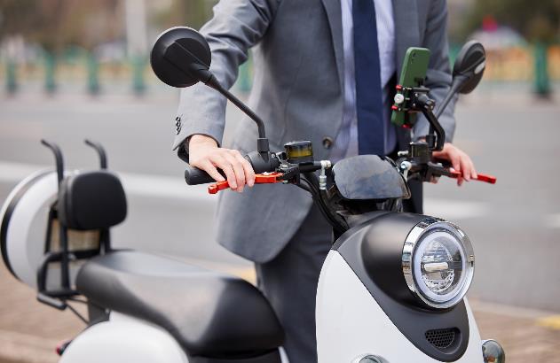 2023兩輪電動(dòng)車銷量將達(dá)5400萬(wàn)輛 電動(dòng)兩輪車市場(chǎng)同質(zhì)化競(jìng)爭(zhēng)嚴(yán)重