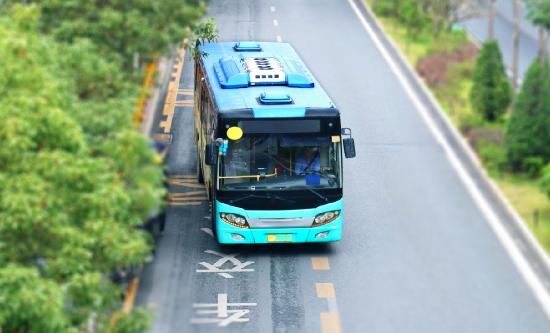 我國城市公交每天服務(wù)近1億人次出行 城市公交行業(yè)市場前瞻分析
