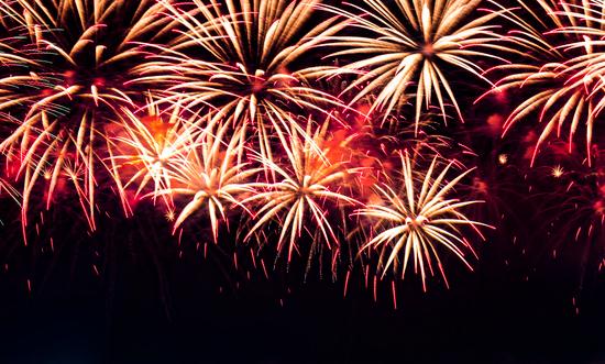 煙花行業(yè)現(xiàn)狀及煙花行業(yè)產(chǎn)值占比：到2024年，煙花爆竹全產(chǎn)業(yè)鏈總產(chǎn)值增至500億元