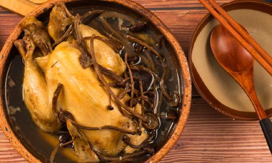 2024年藥膳市場(chǎng)深度調(diào)查報(bào)告：中藥大健康飲食消費(fèi)“風(fēng)起”