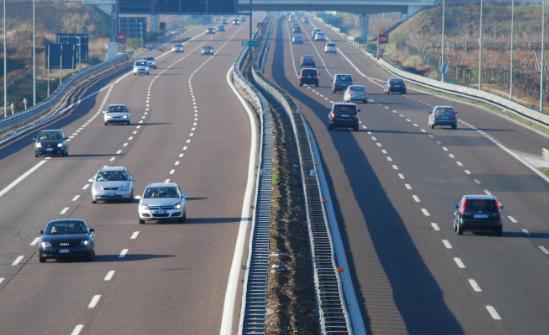 2025年中國高速公路智能化行業(yè)發(fā)展?jié)摿Ψ治黾巴顿Y戰(zhàn)略規(guī)劃