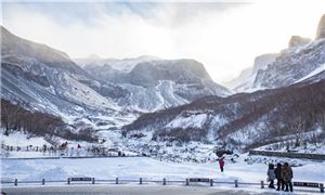 冰雪經(jīng)濟(jì)：1.5萬(wàn)億規(guī)模催生白色產(chǎn)業(yè)新生態(tài)