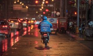 2025年中國在線訂餐行業(yè)：從流量爭奪到生態(tài)重構(gòu)的萬億博弈